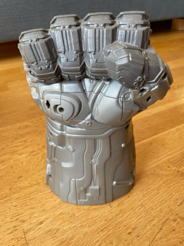 Guantelete Infinito Thanos