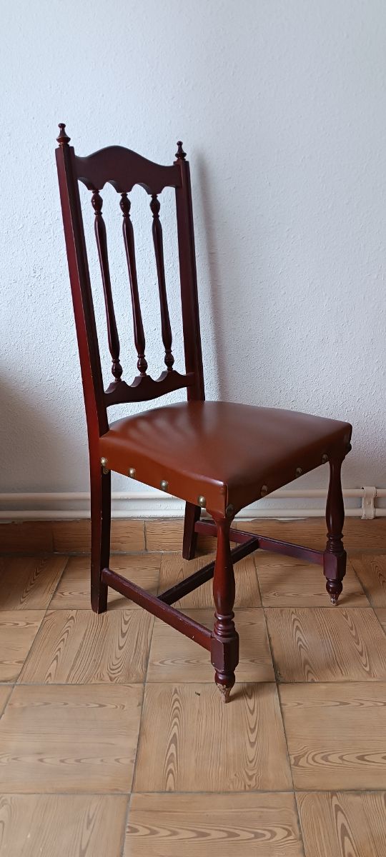 6 Sillas madera marrón