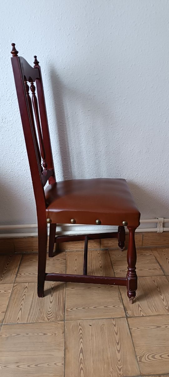 6 Sillas madera marrón