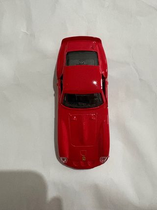 Modellino Ferrari 250 GTO Maisto scale 1/38