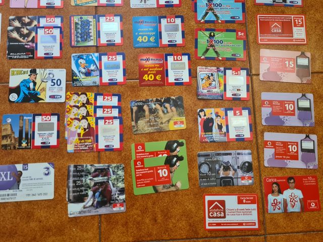 Lotto 53 ricariche telefoniche usate miste