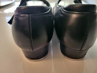 Zapatos de claqué estudiante Sansha negras.