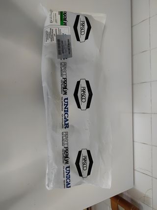 Rejilla parachoques BMW E39. Nueva