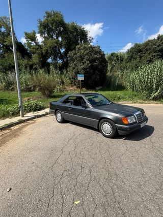 Mercedes-Benz W124 1989
