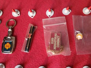 Miniaturas tráfico: conos, señales.corbatero.pins 