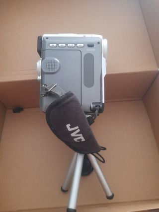 Filmadora JVC - 200x Zoom