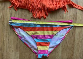Bikini bandeau flecos y braga multicolor T. 40/42