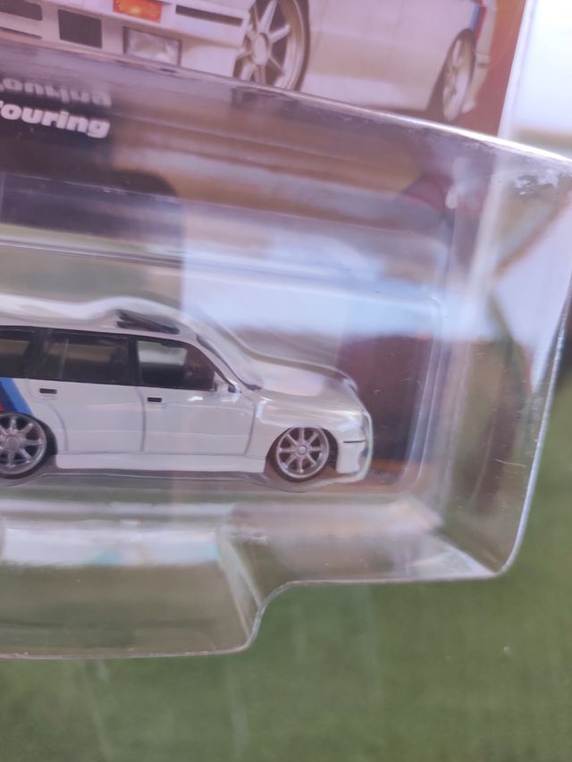 Hot Wheels Elite BMW 318i Touring 1990