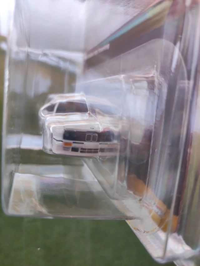 Hot Wheels Elite BMW 318i Touring 1990