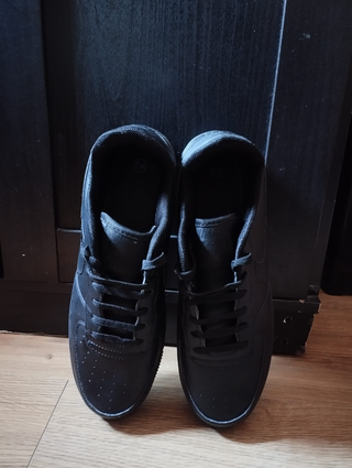 Nike Air Force 1 Negras