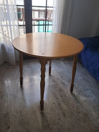 Mesa camilla redonda de madera con cristal