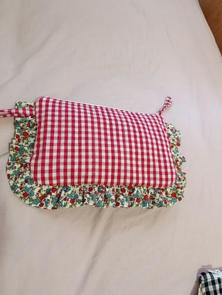 Neceser rojo Vichy + coletero y llavero