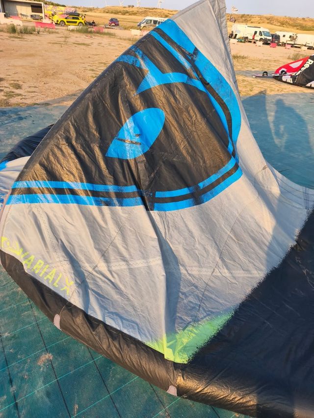 Cometa Airush - Kite Surf
12 metros