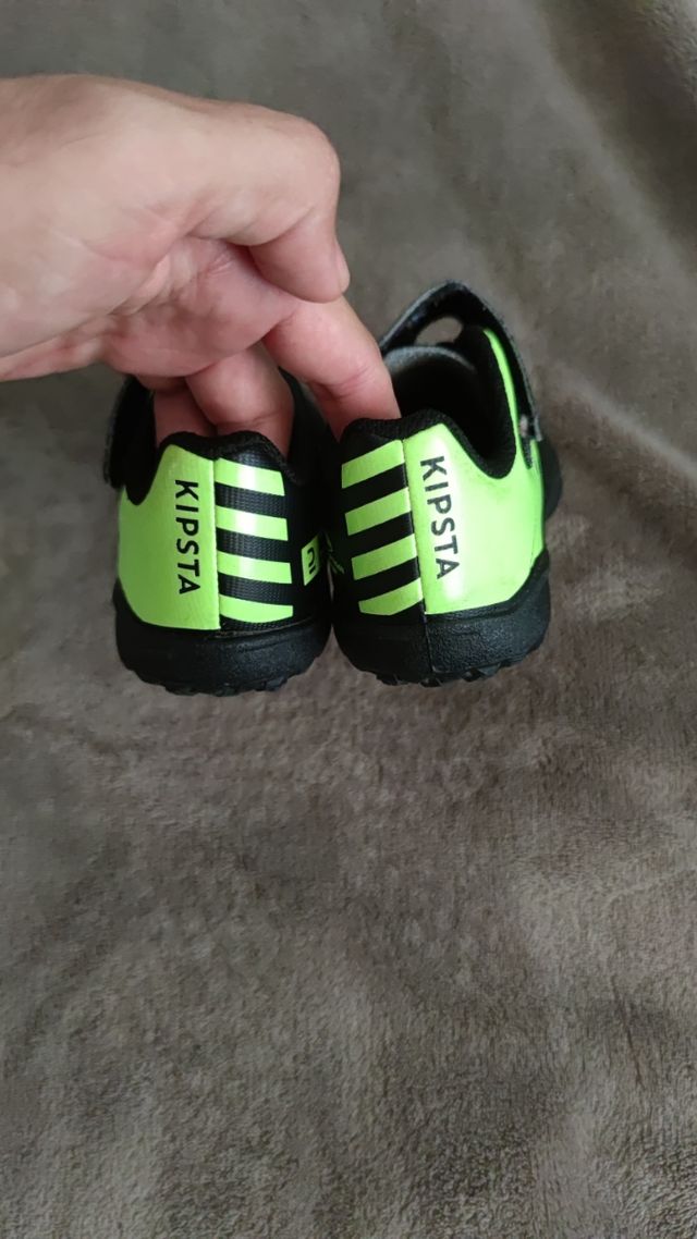 Botas fútbol niño 