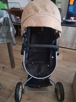 Coche bebé juguete beige