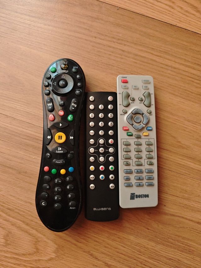 3 mandos TV   Blu Sens / Boston