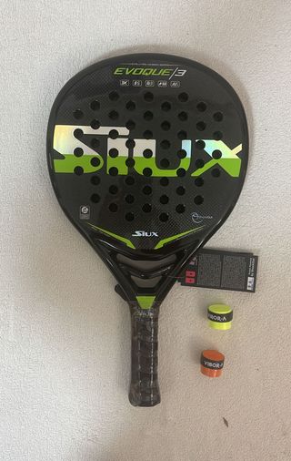 Pala padel Siux Evoque 3 NUEVA y overgrips