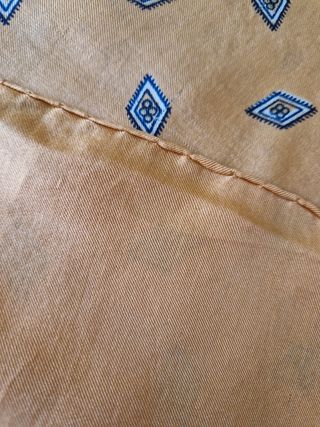 Foulard grande in seta senape vintage