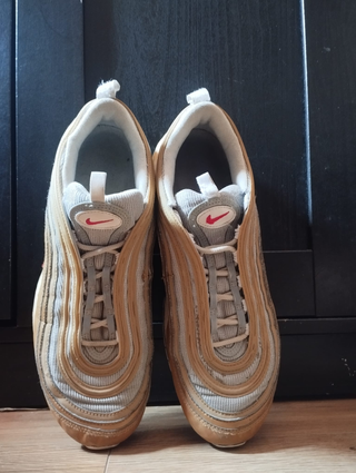 Nike Air Max 97 - Zapatillas doradas