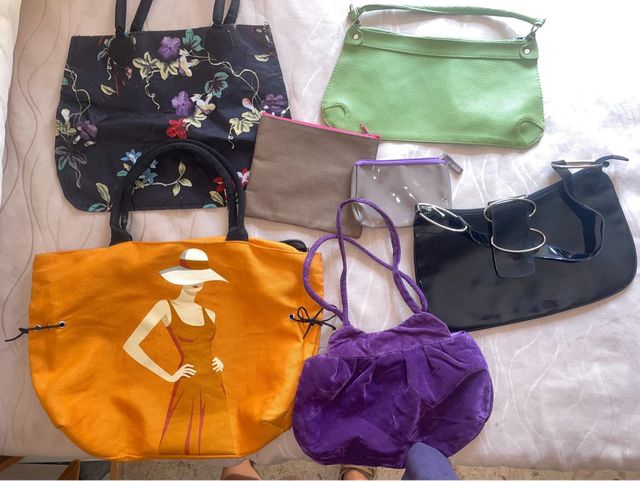 6 bolsos + 2 neceseres: Colores variados