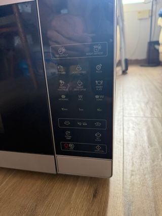 Microondas SHARP - Buen estado
28L  900W