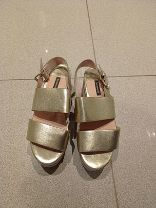 Sandalias Steve Madden doradas