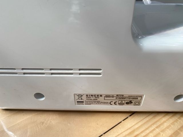 Macchina da cucire Singer Curvy 8770