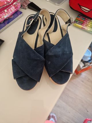 Sandalias tacón azul marino