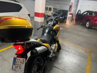 Honda Varadero XL 125 dorada