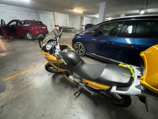 Honda Varadero XL 125 dorada