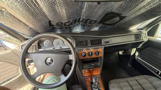Mercedes-Benz Classe E (214) 1992