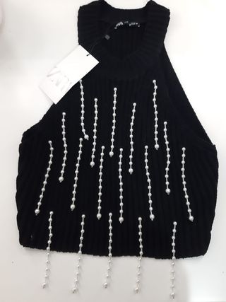 Top Zara negro-chenilla c/perlas