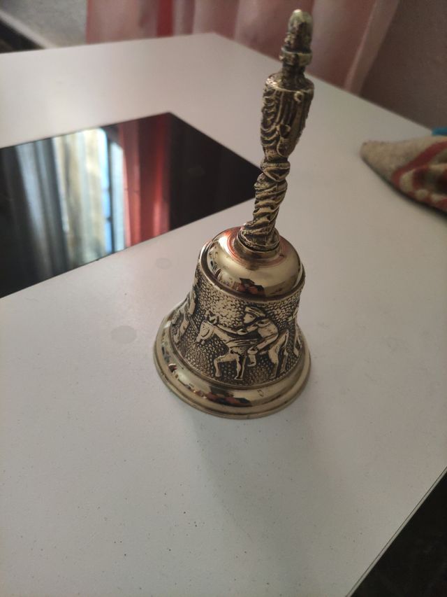 Campana latón artesanal