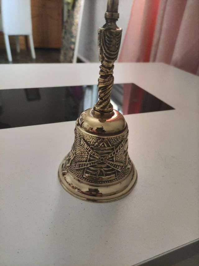 Campana latón artesanal