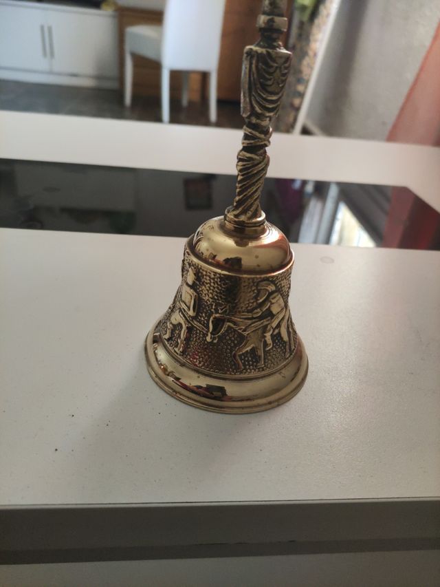 Campana latón artesanal