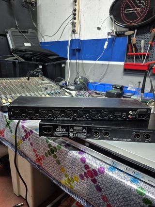 MESA ART 418: 8 CANALES