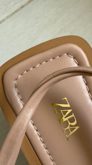 Sandalias Zara - Flores Beige