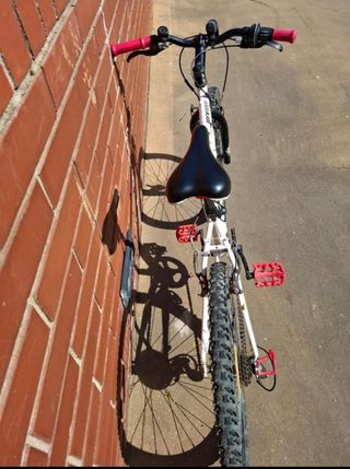 Bici B-Twin 24" Niños Montaña