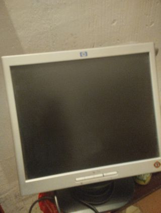 Monitor HP 17" plano