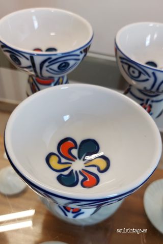 Jarra y Vasos O Castro, Serie Vicios