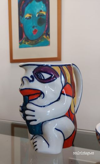 Jarra y Vasos O Castro, Serie Vicios