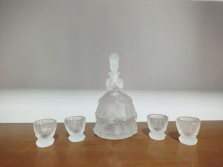 Licorera cristal niña + 4 copitas