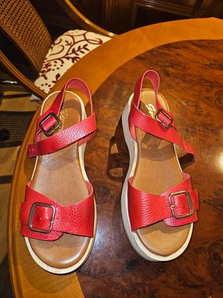 Sandalias rojas plataforma
