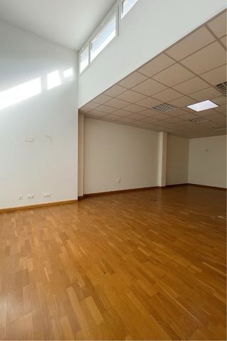 Oficina en alquiler - Espacio diáfano