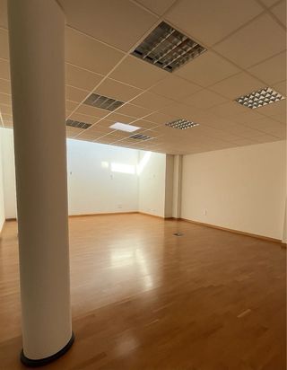 Oficina en alquiler - Espacio diáfano