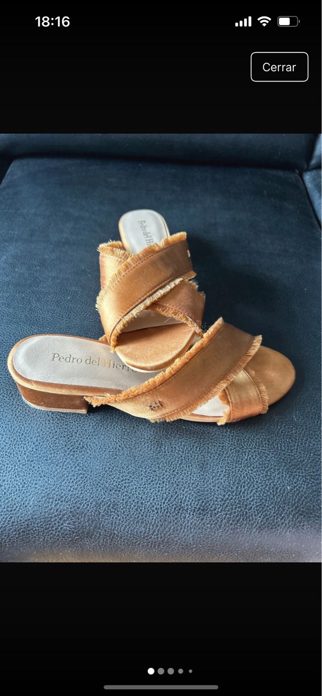Sandalias Pedro del Hierro doradas - talla 37