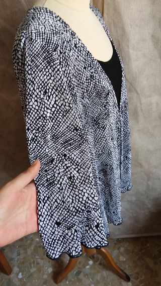 Blusa elegante blanco-negro L