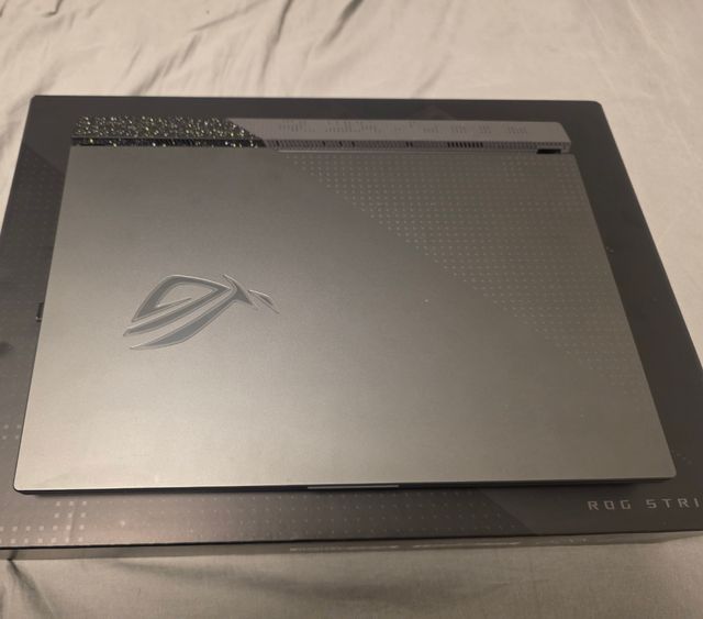 Portátil ASUS ROG STRIX G15