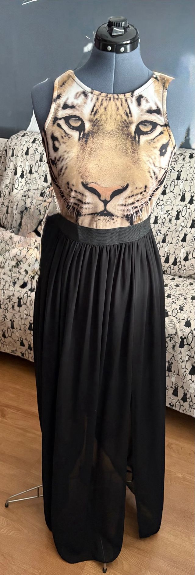 Vestido largo estampado tigre