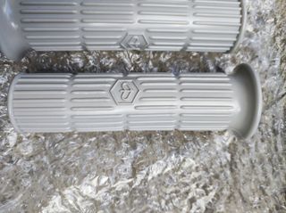 Manopole Vespa - Grigie